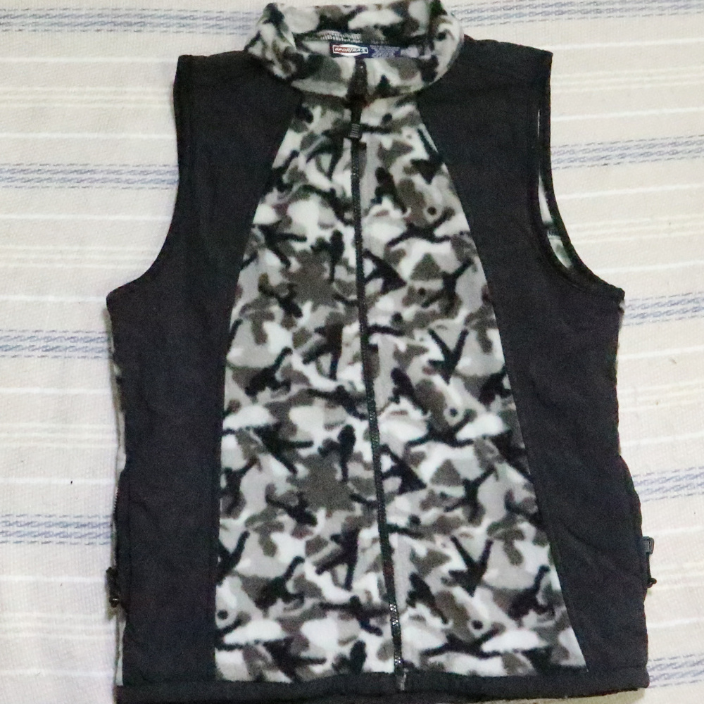 Like New SPORTTRAX Boys Gray Camo Fleece Vest